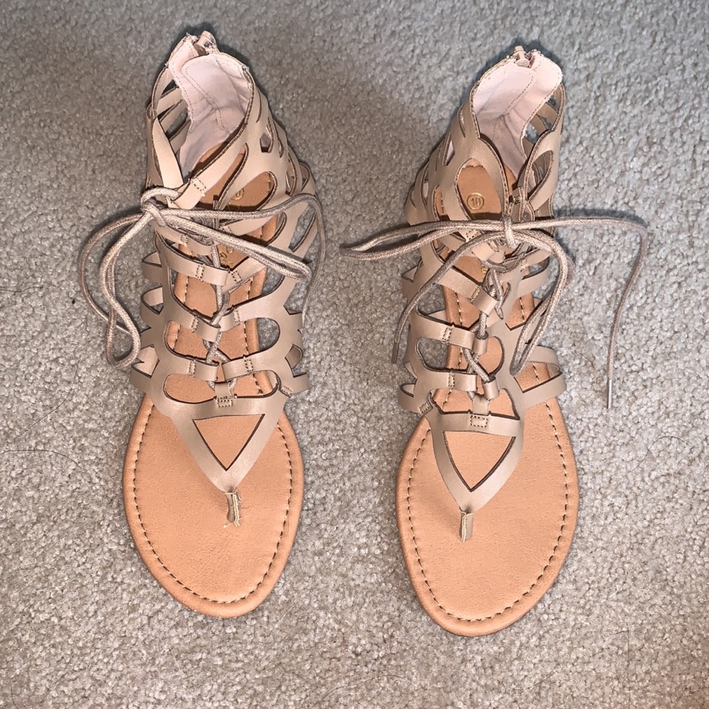 Dream Pairs Sandals - Picture 2 of 5